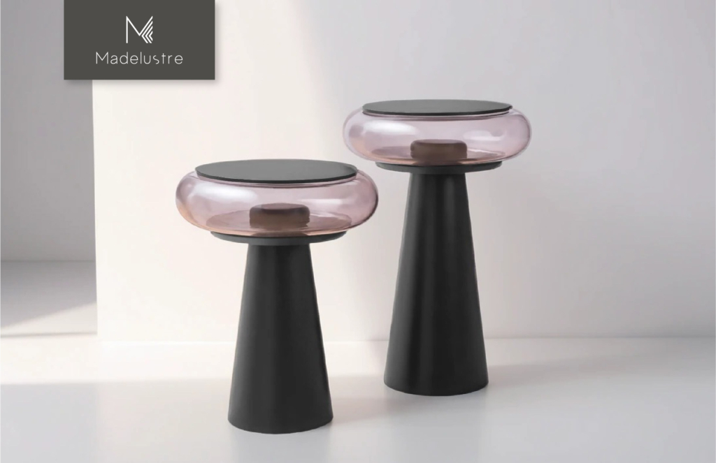 MADELUSTRE | LUMINÁRIAS, MESAS LATERIS E VASOS DECORATIVOS